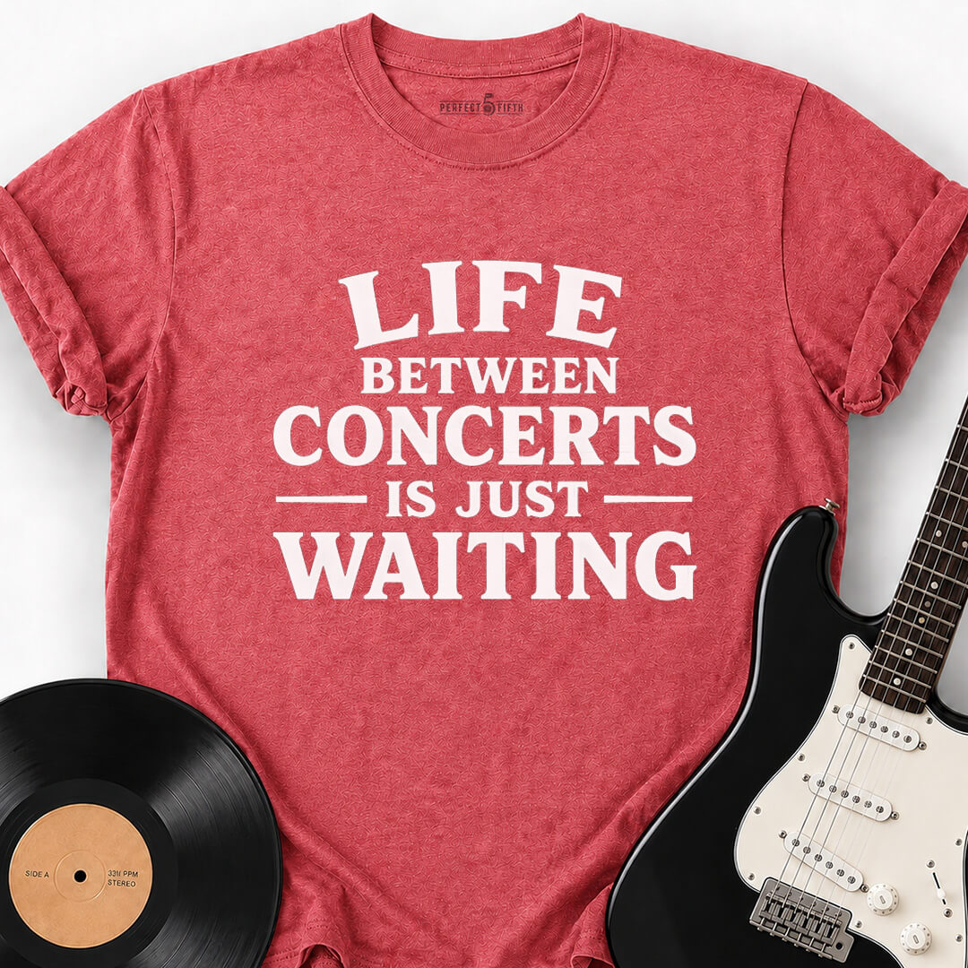 LIFE BETWEEN T-SHIRT