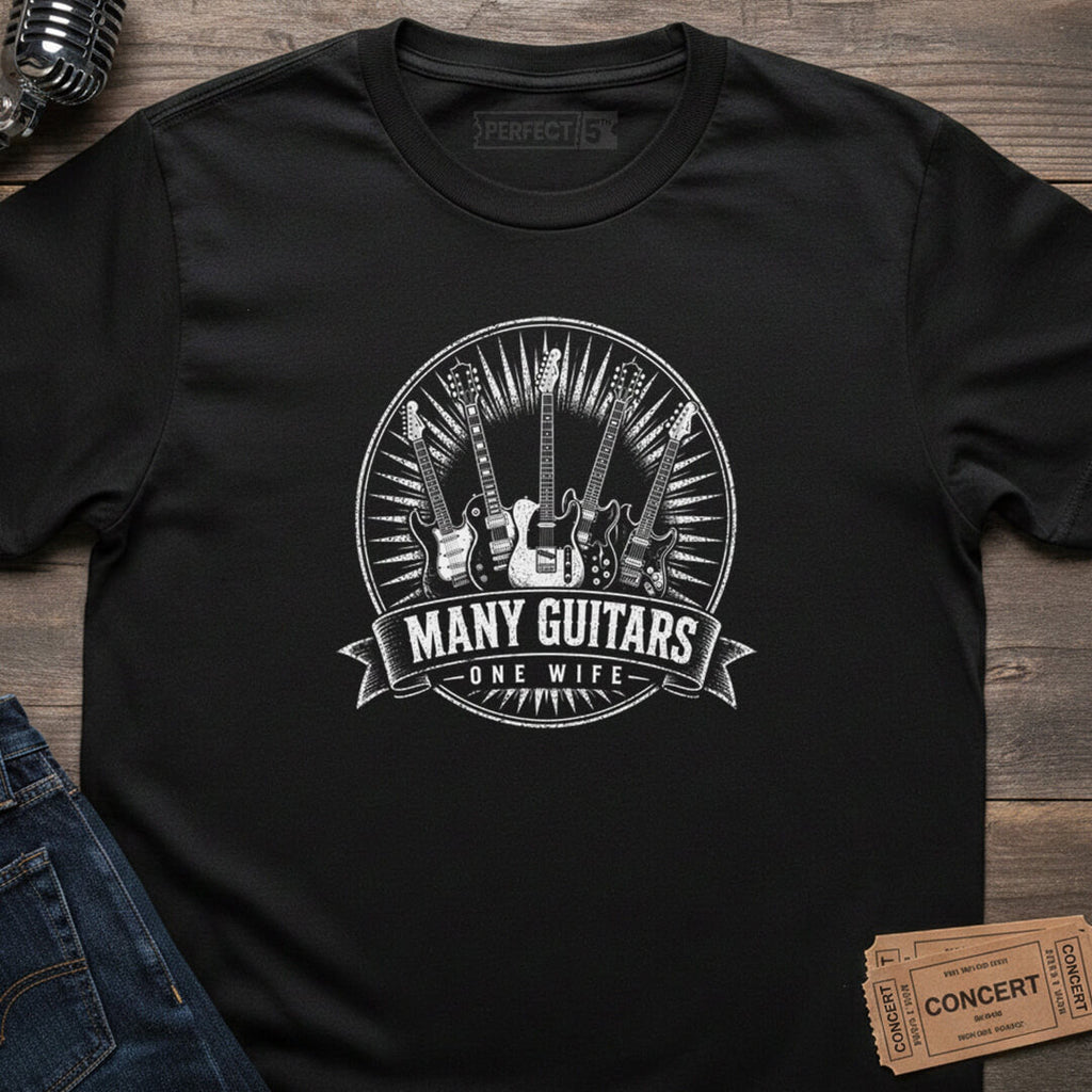 MANY GUITARS T-SHIRT